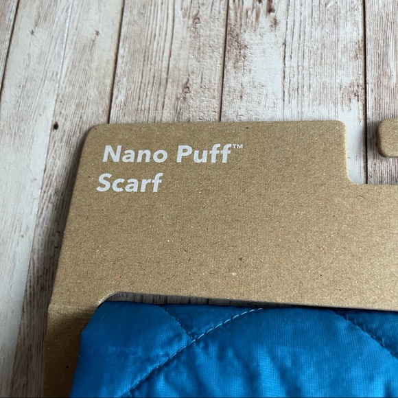 PATAGONIA NANO PUFF SCARF WEATHER RESISTANT BLUE - Picture 3 of 7